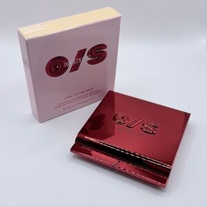 O/S Turn up the Base Foundation Powder in Light Neutral 2